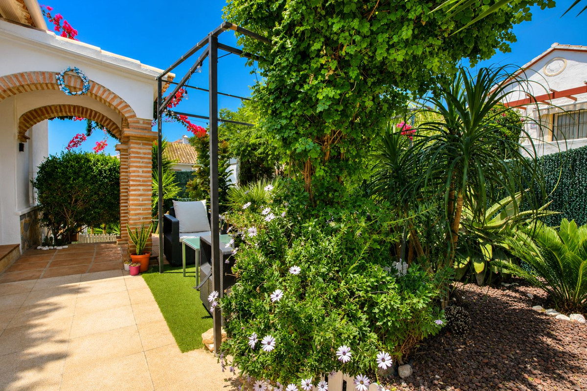 Villa for sale in Mijas