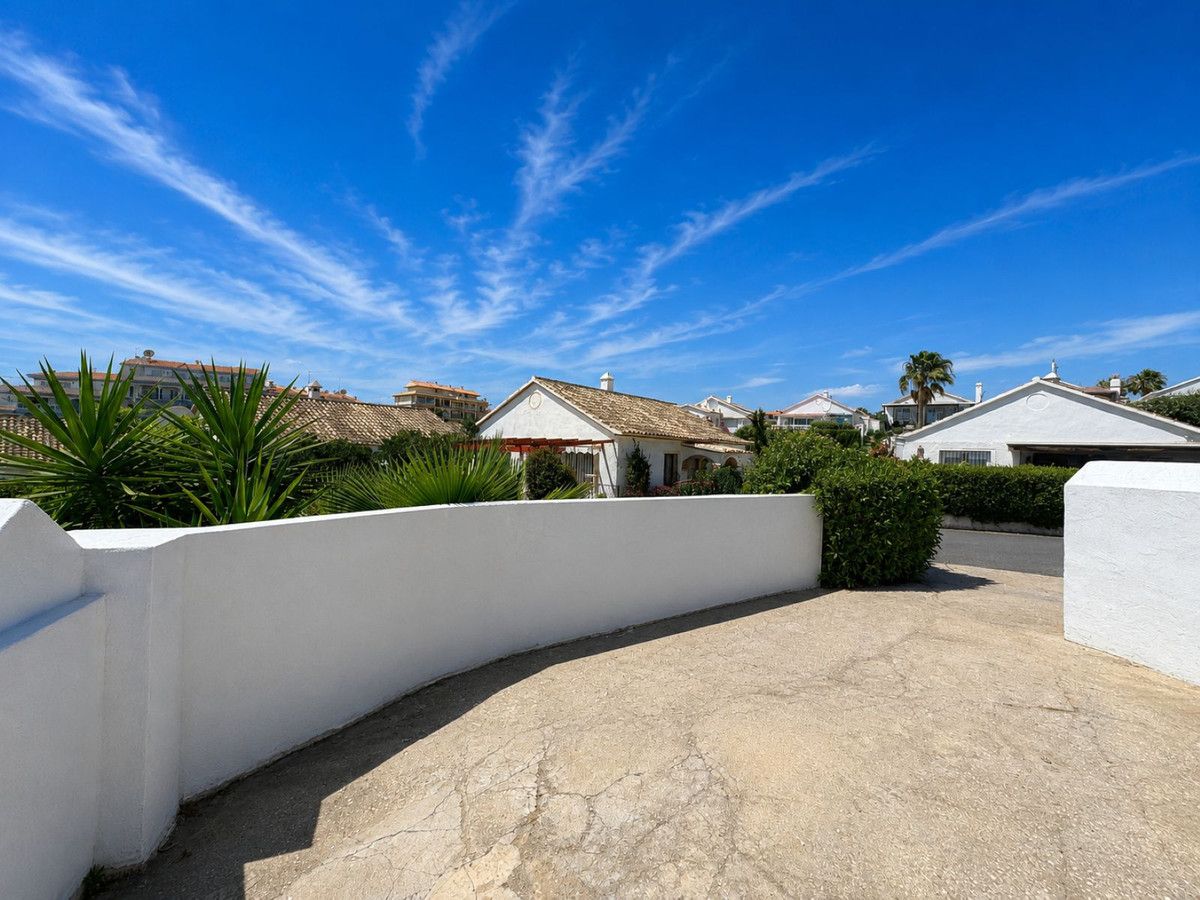 Villa for sale in Mijas