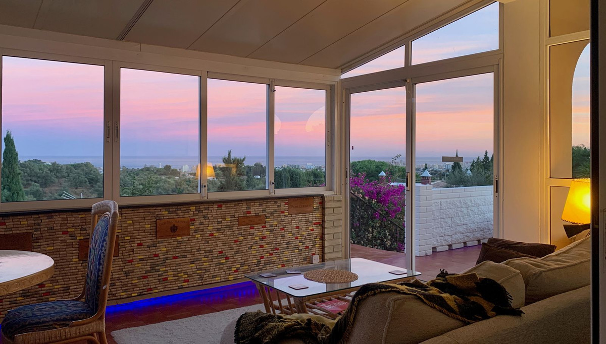 Villa for sale in Mijas