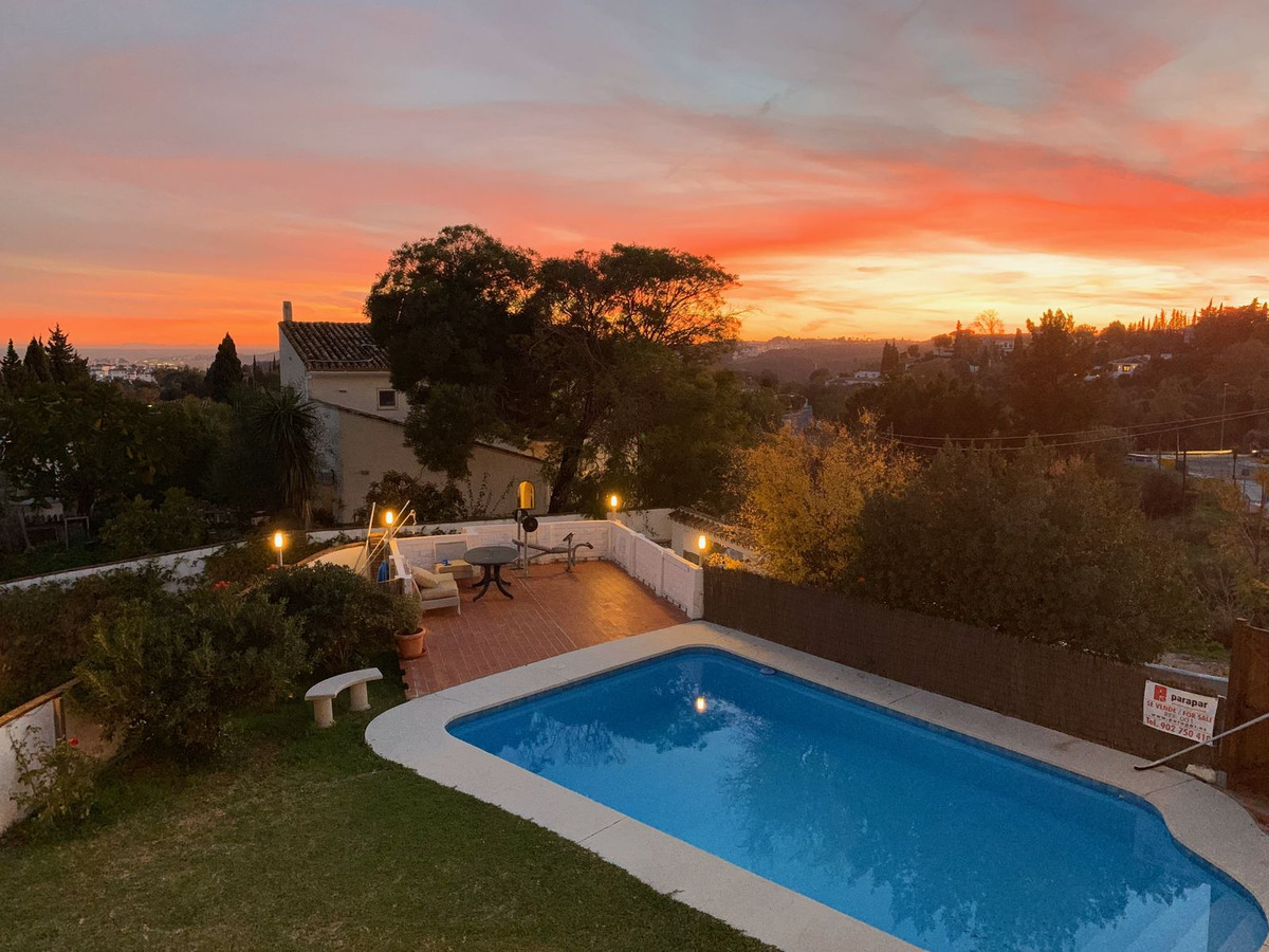 Villa for sale in Mijas