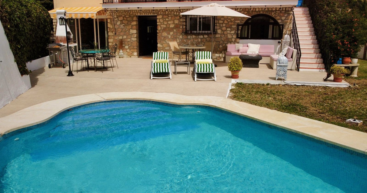 Villa for sale in Mijas