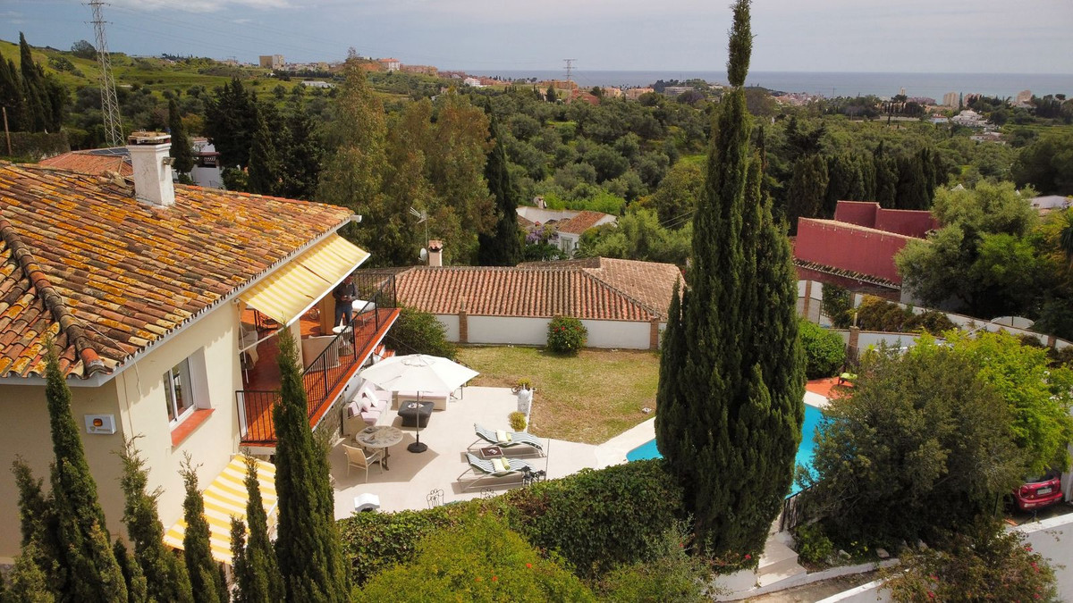 Villa for sale in Mijas
