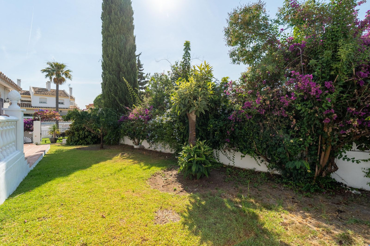 Villa for sale in Mijas