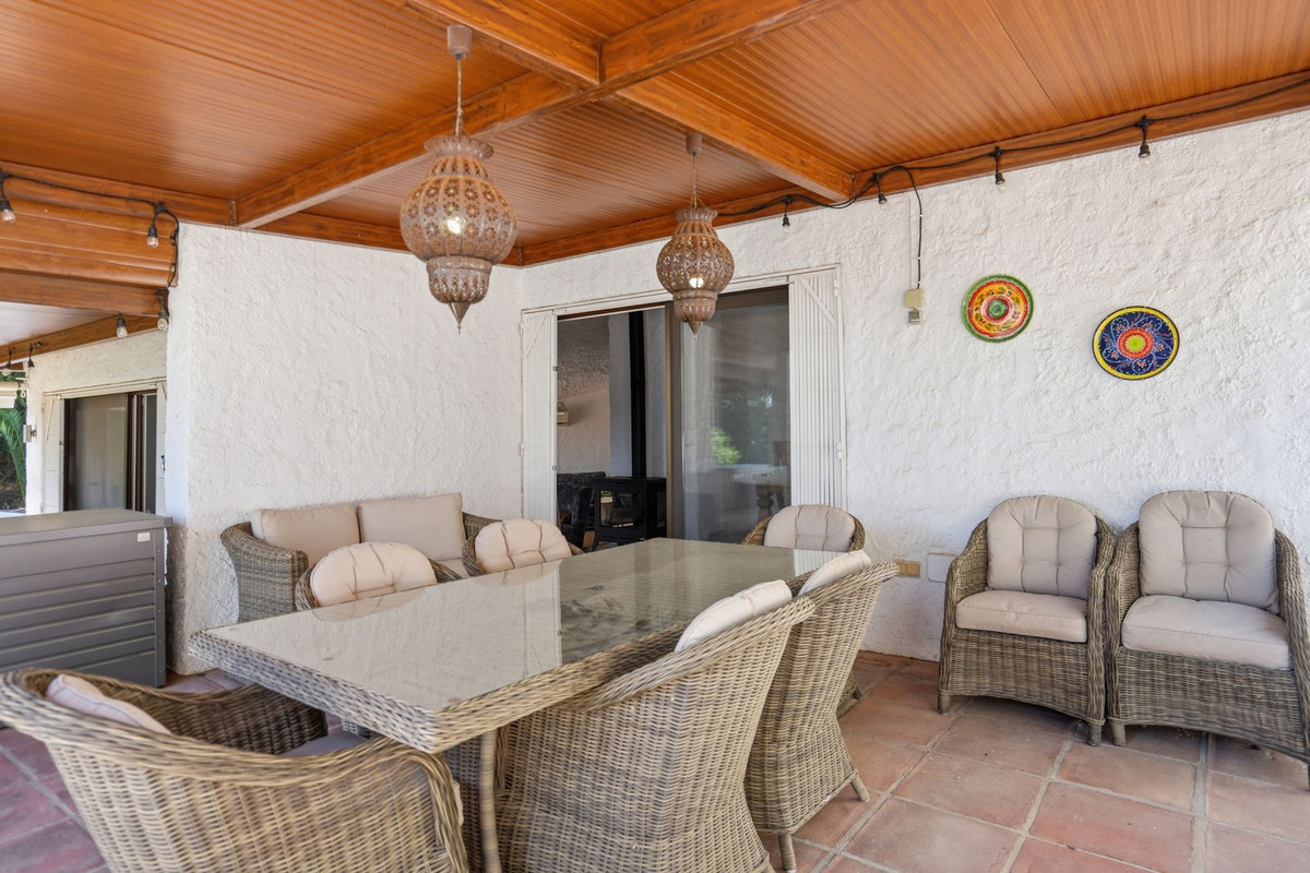 Villa for sale in Mijas