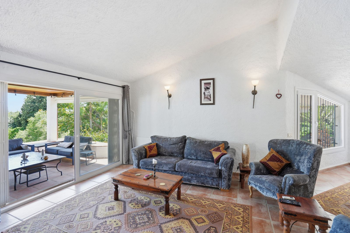 Villa for sale in Mijas