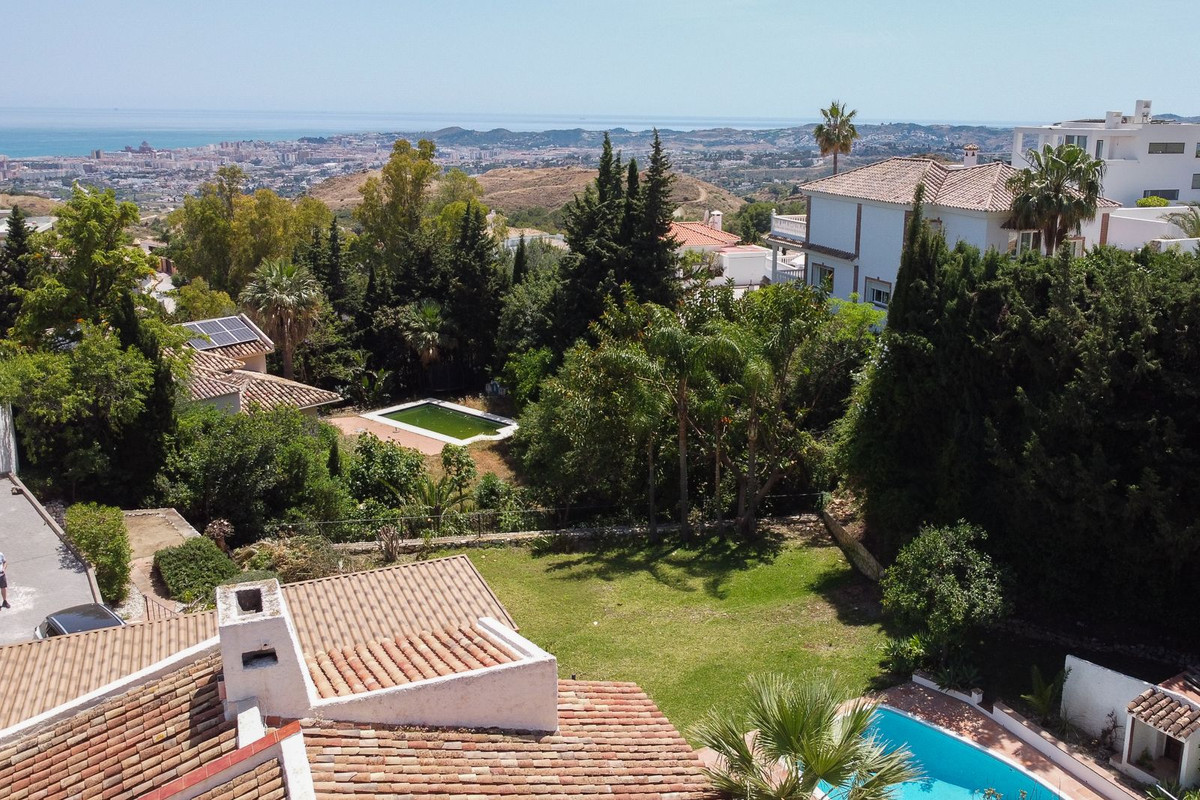 Villa for sale in Mijas