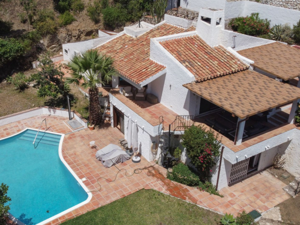 Villa for sale in Mijas