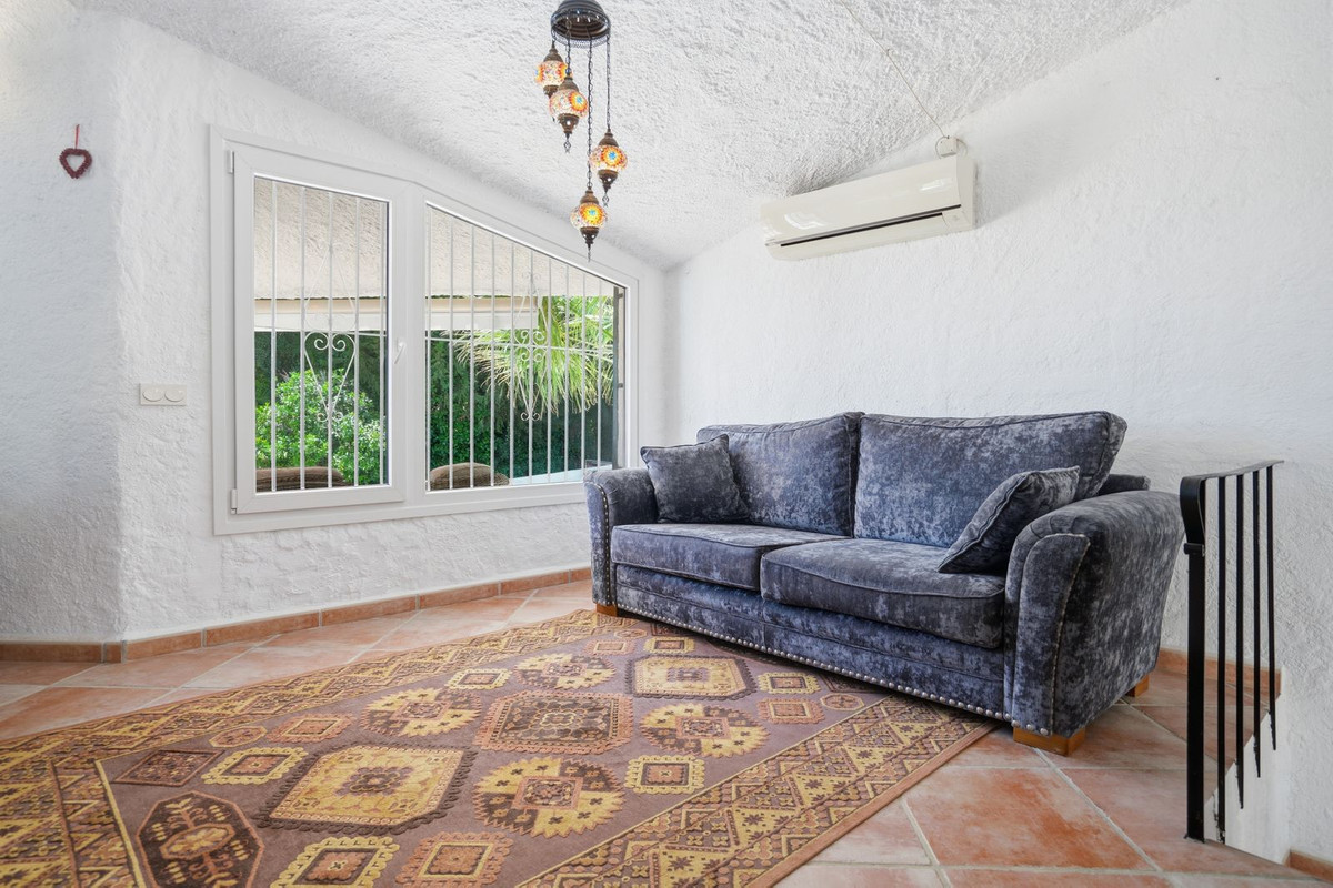 Villa for sale in Mijas