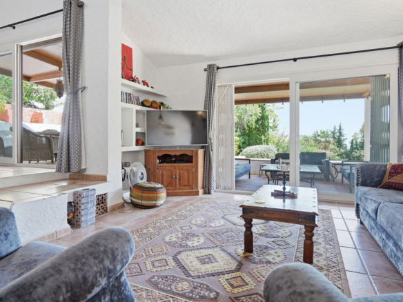 Villa for sale in Mijas