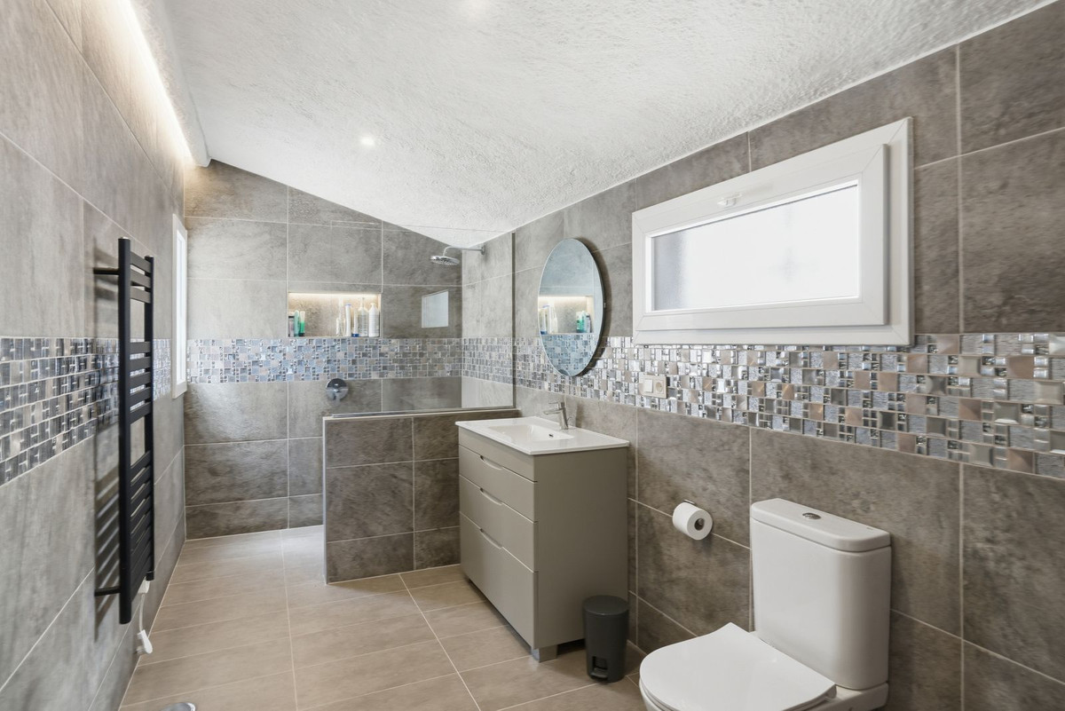 Villa for sale in Mijas