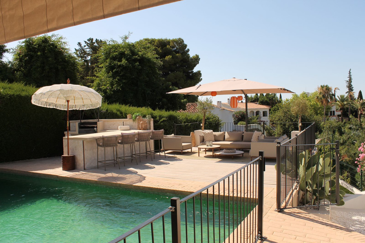 Villa for sale in Mijas