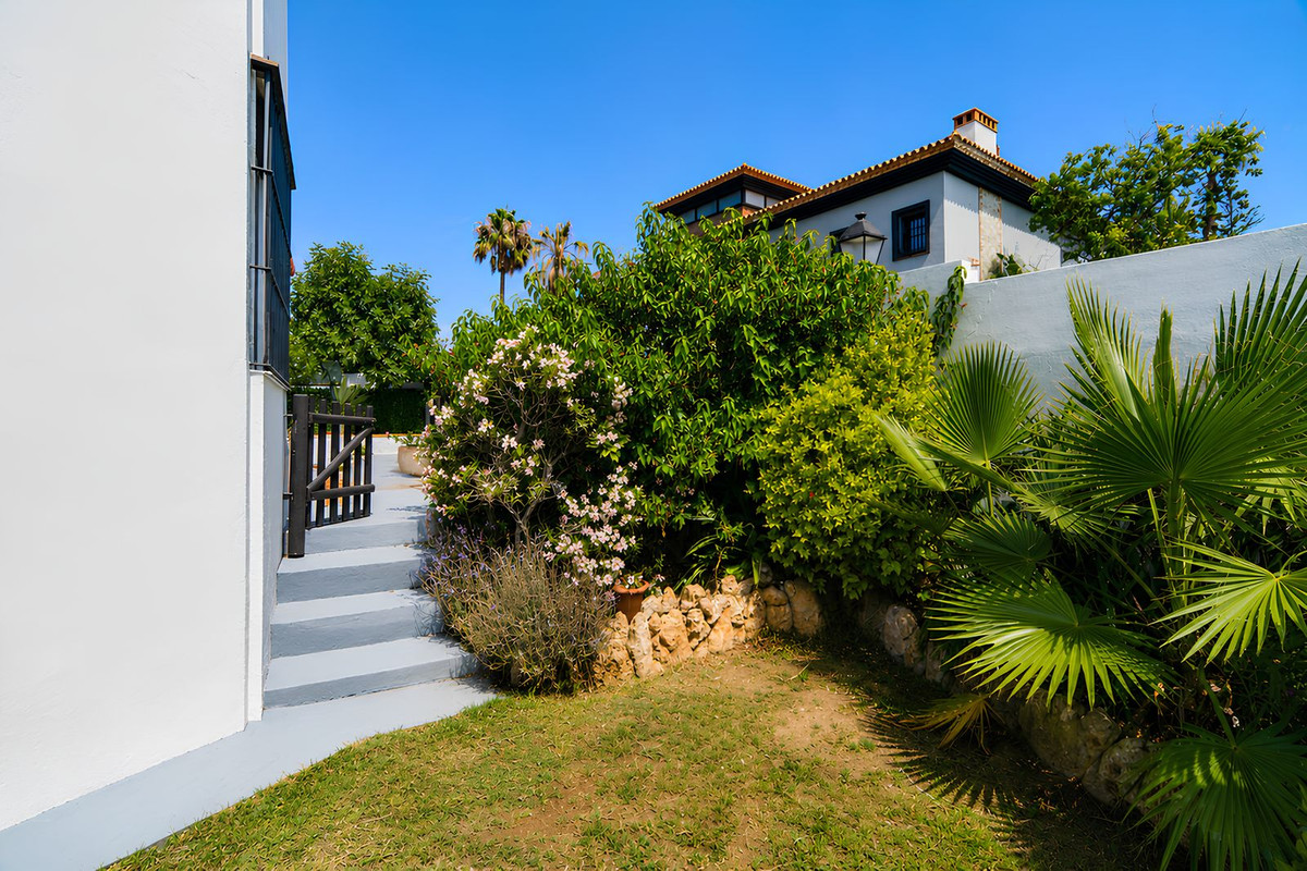 Villa for sale in Mijas