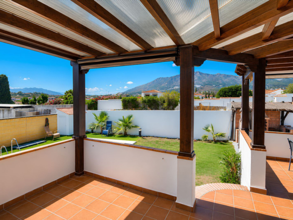 Villa for sale in Mijas