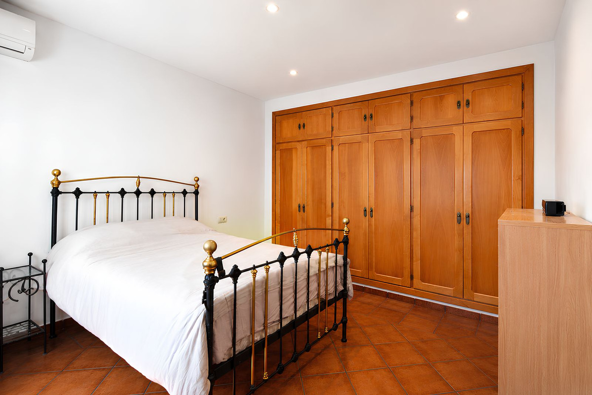 Villa for sale in Mijas