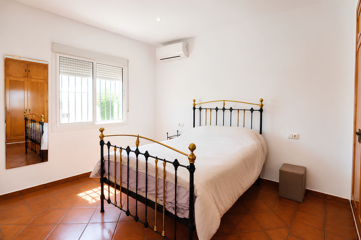 Villa for sale in Mijas