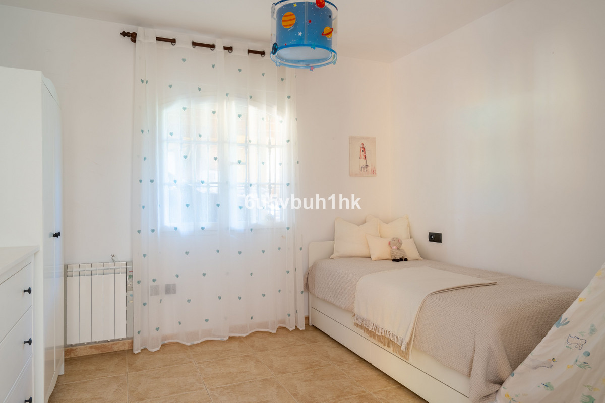 Villa for sale in Mijas