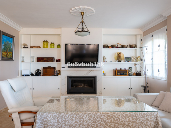 Villa for sale in Mijas