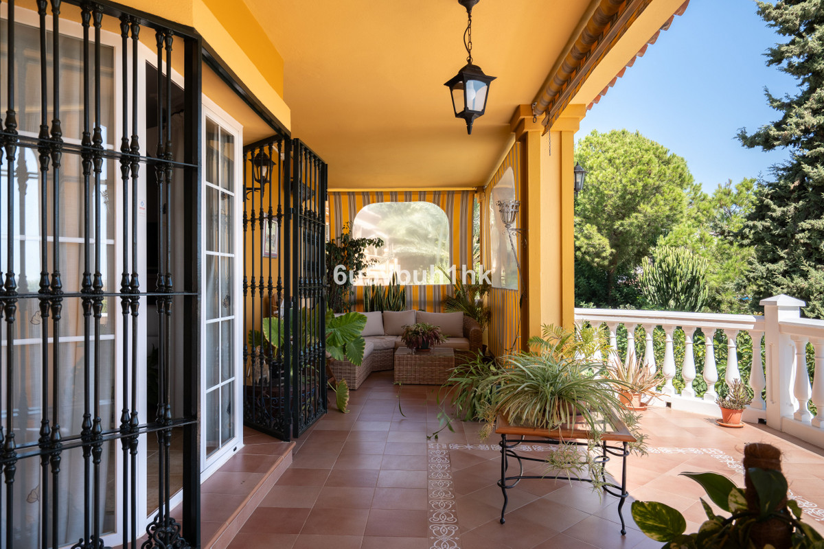 Villa for sale in Mijas