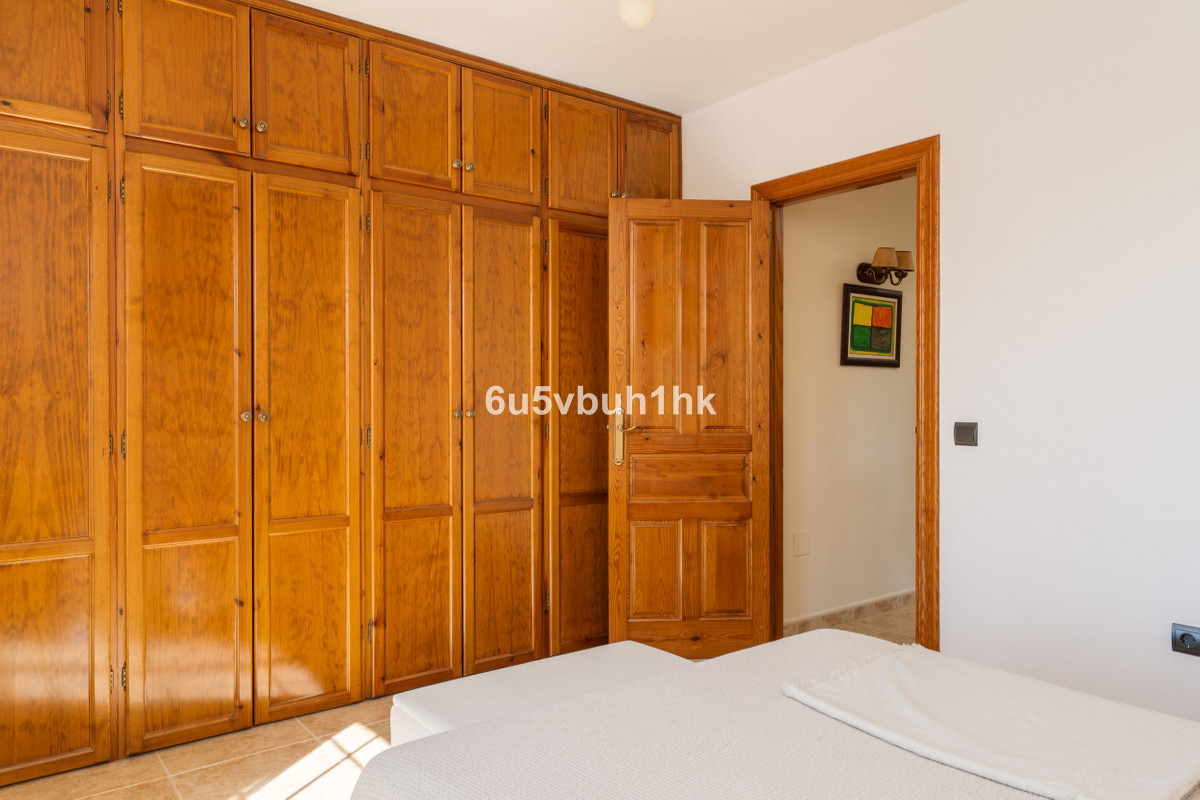 Villa for sale in Mijas