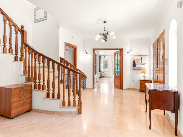 Villa for sale in Mijas