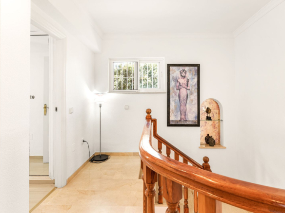 Villa for sale in Mijas
