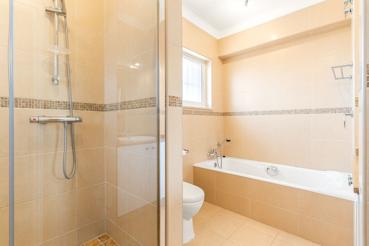 Villa for sale in Mijas