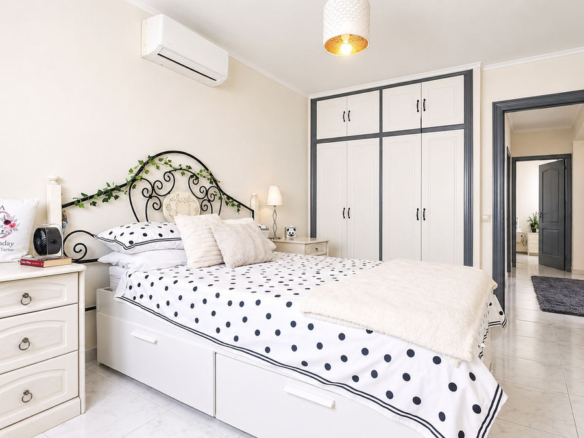 Villa for sale in Mijas