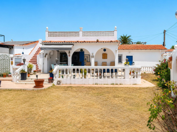 Villa for sale in Mijas