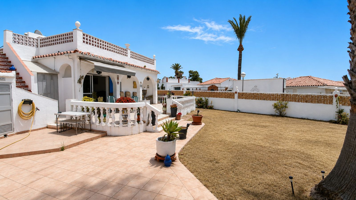 Villa-in-Mijas-Ref-R5444800 Villa for sale in Mijas