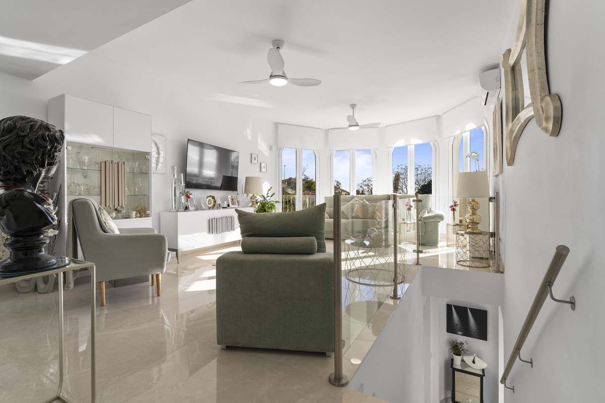 Villa for sale in Mijas