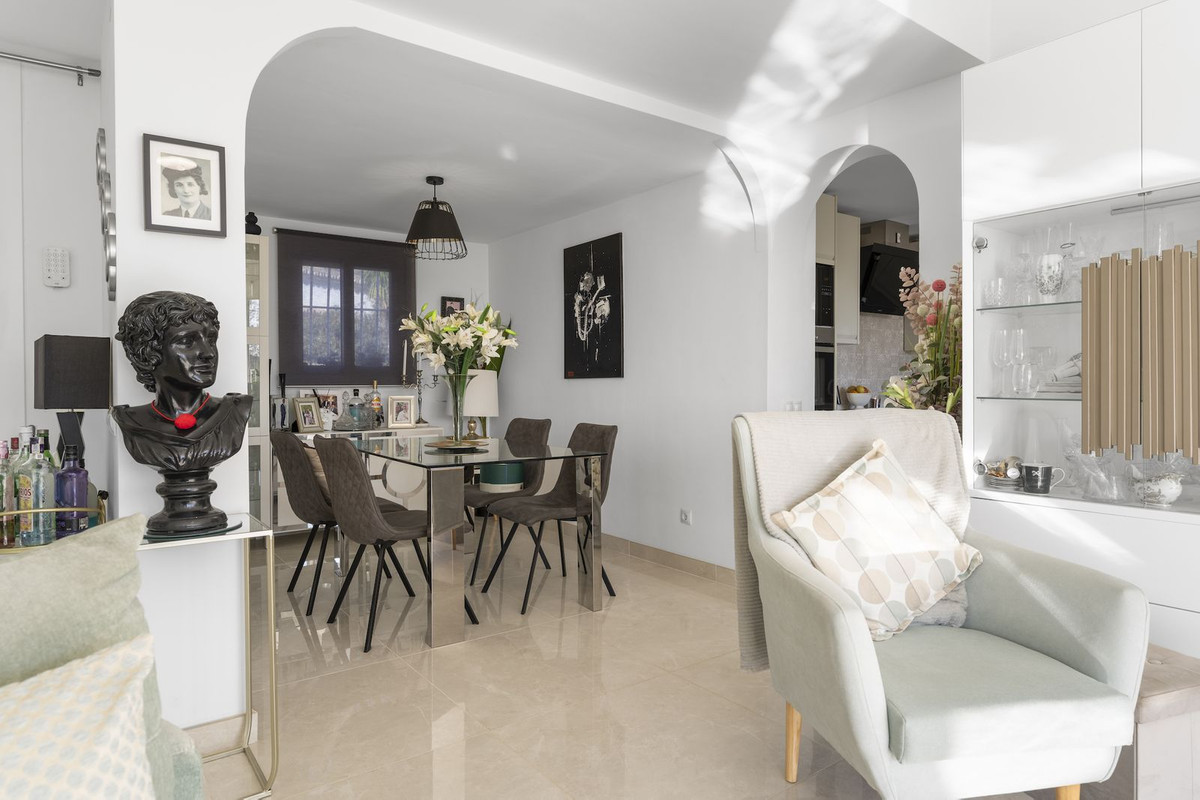 Villa for sale in Mijas