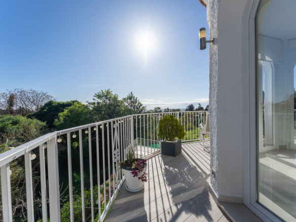 Villa for sale in Mijas