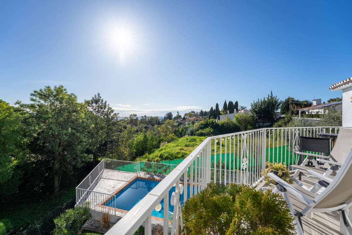 Villa for sale in Mijas