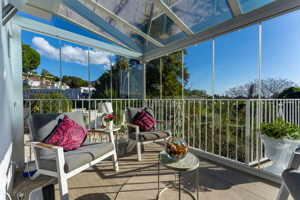 Villa for sale in Mijas