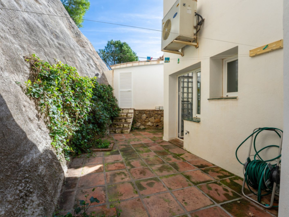 Villa for sale in Mijas