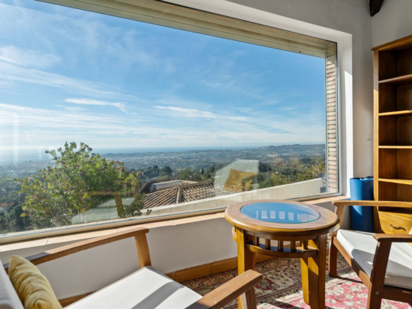 Villa for sale in Mijas