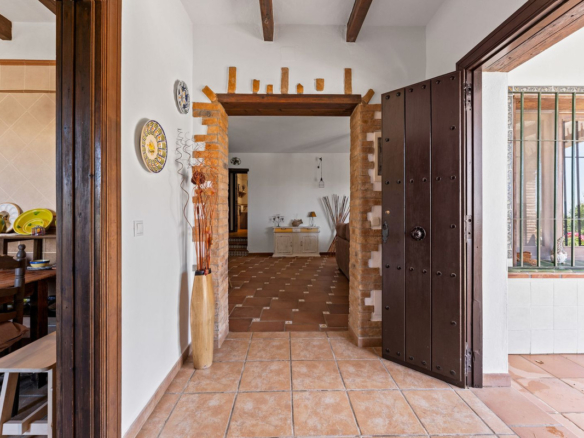 Villa for sale in Mijas