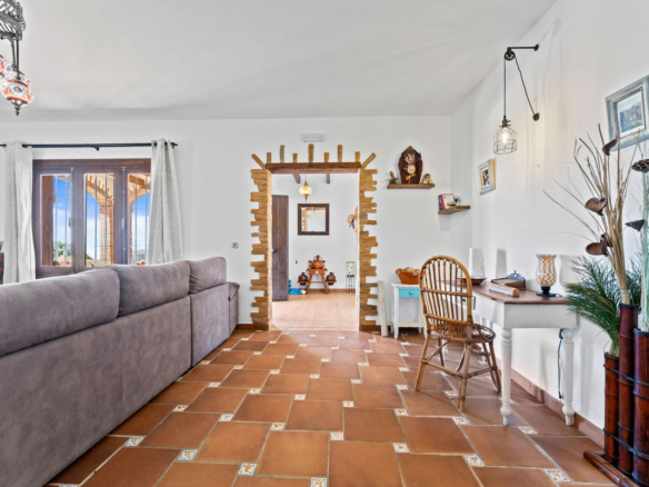 Villa for sale in Mijas
