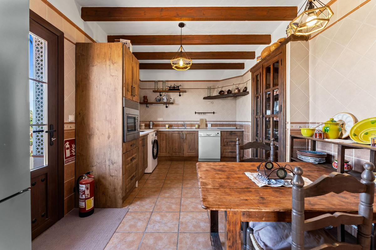 Villa for sale in Mijas