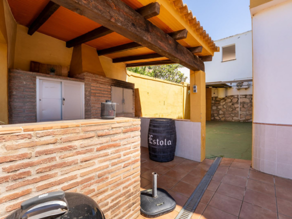 Villa for sale in Mijas