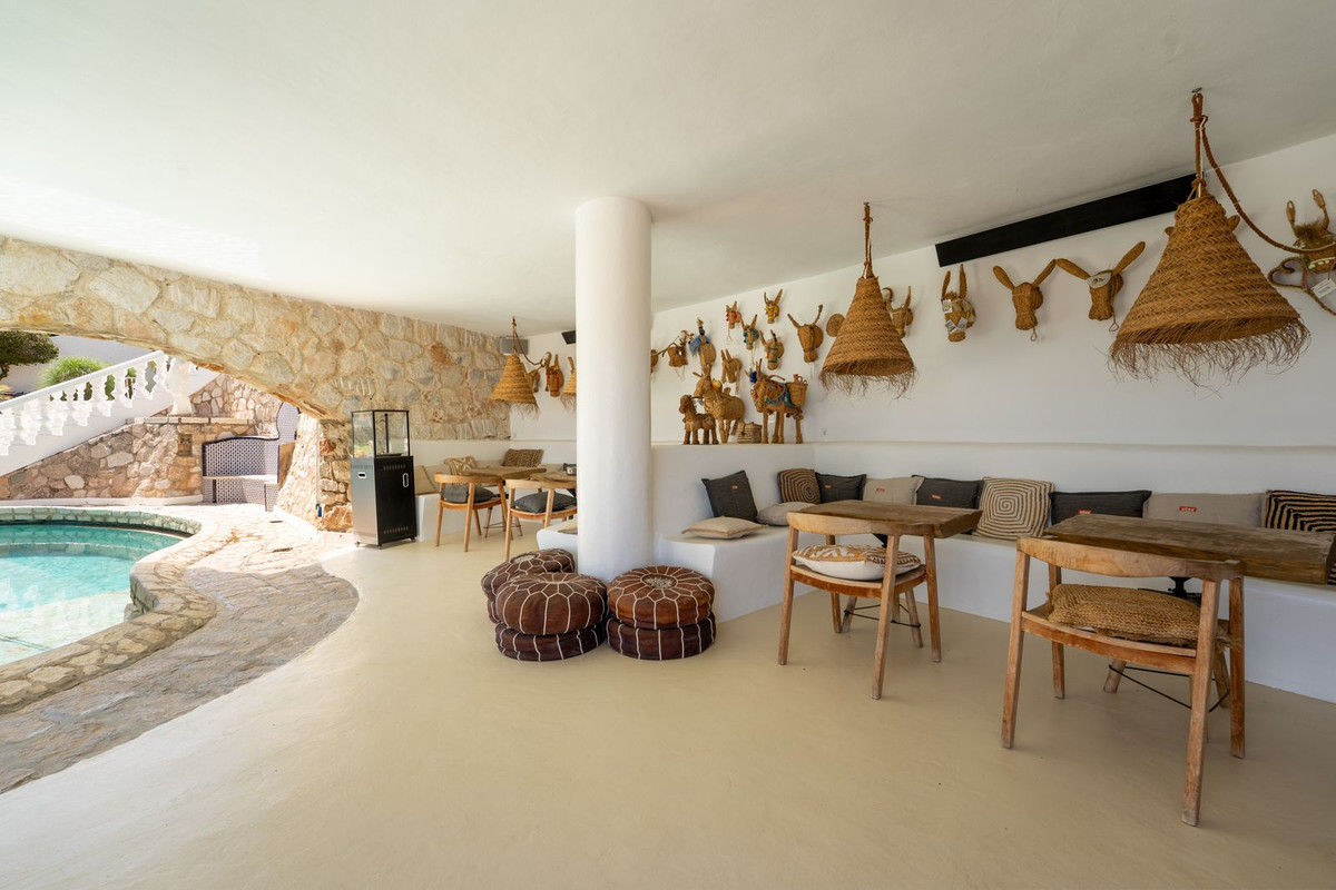 Villa for sale in Mijas