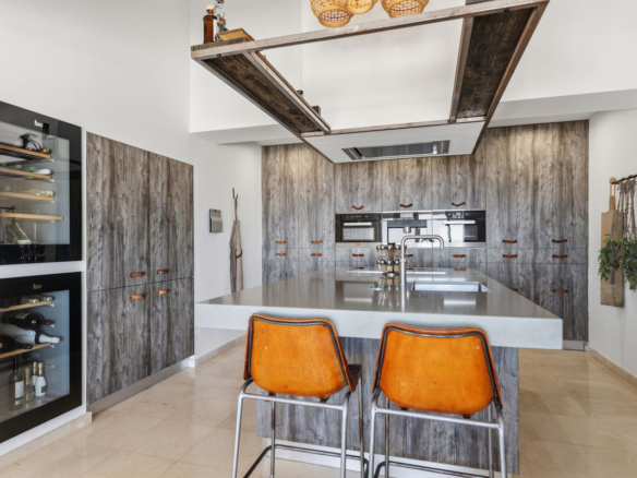 Villa for sale in Mijas