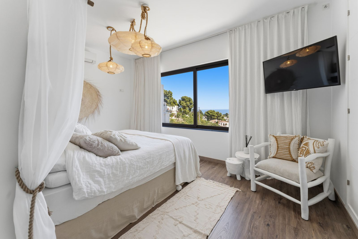 Villa for sale in Mijas