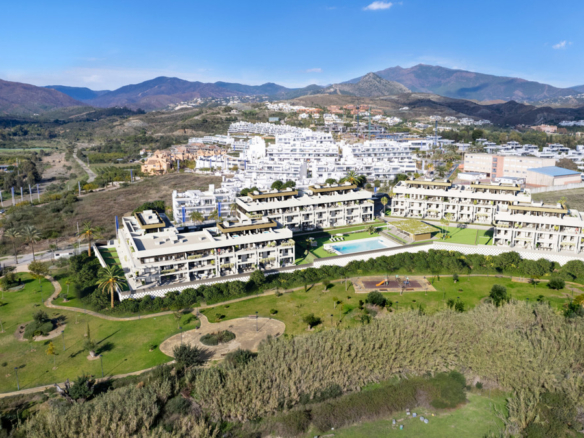 New Penthouse for sale in Estepona