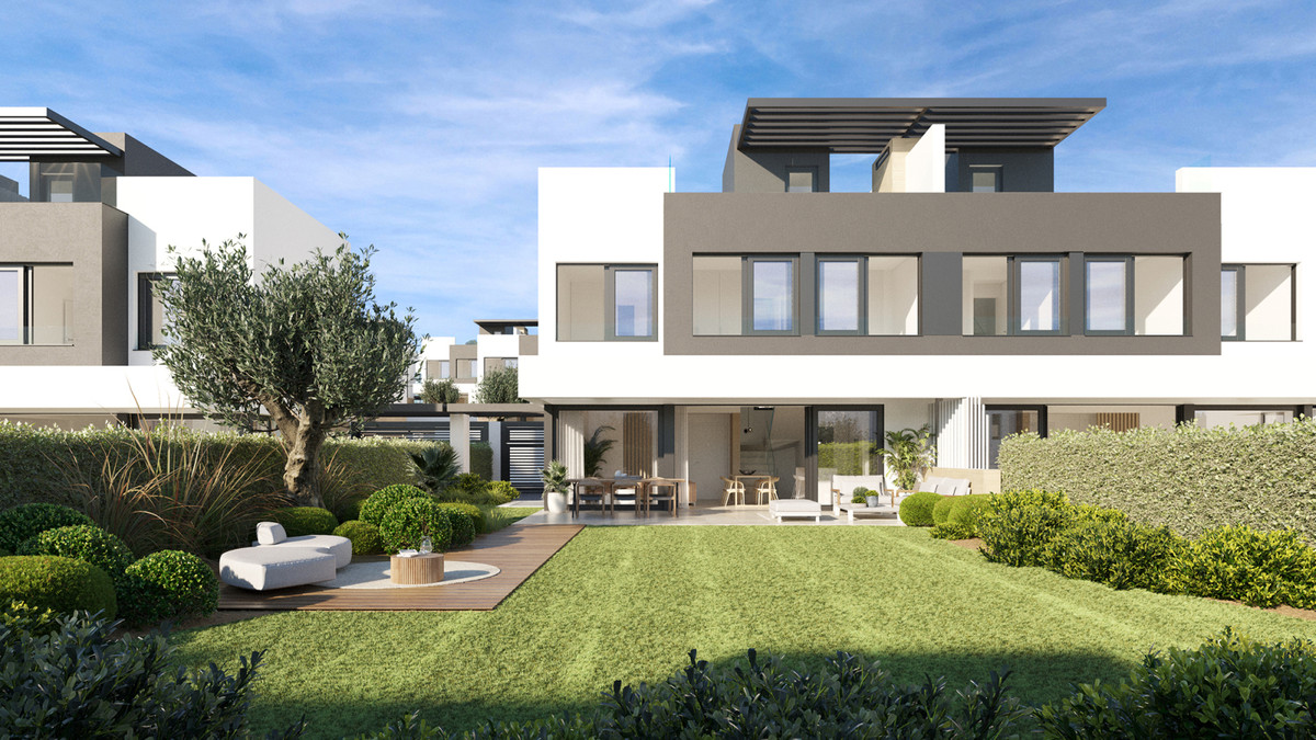 New Semi-Detached House for sale in Estepona