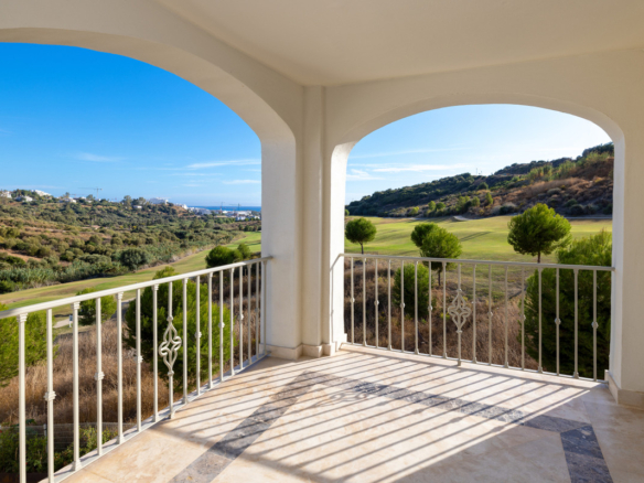 New Townhouse for sale in Estepona