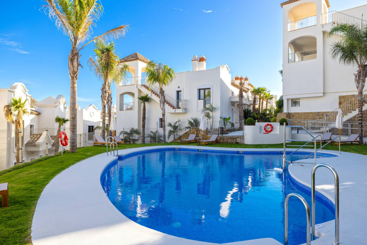 New Townhouse for sale in Estepona