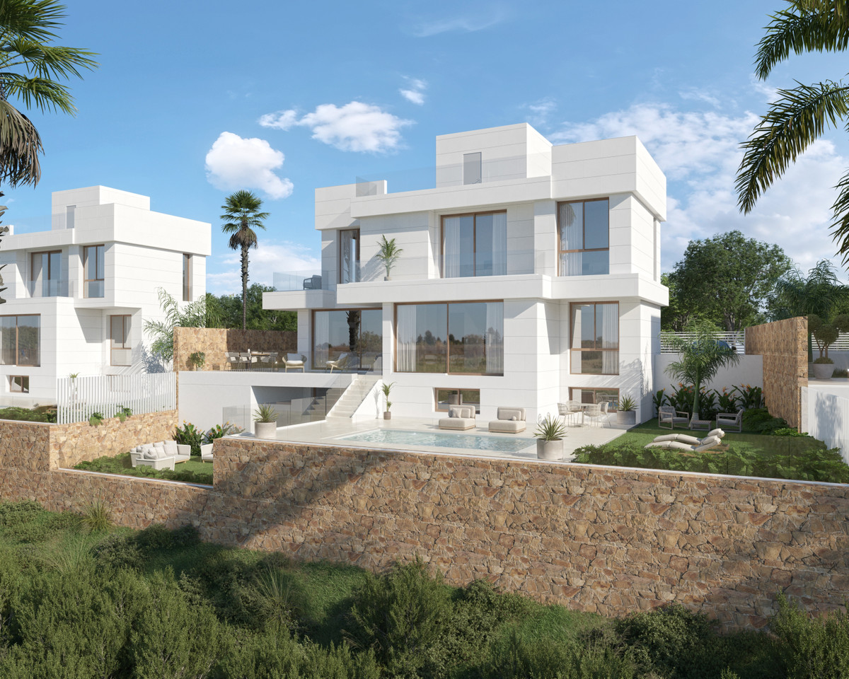 New Villa for sale in Estepona