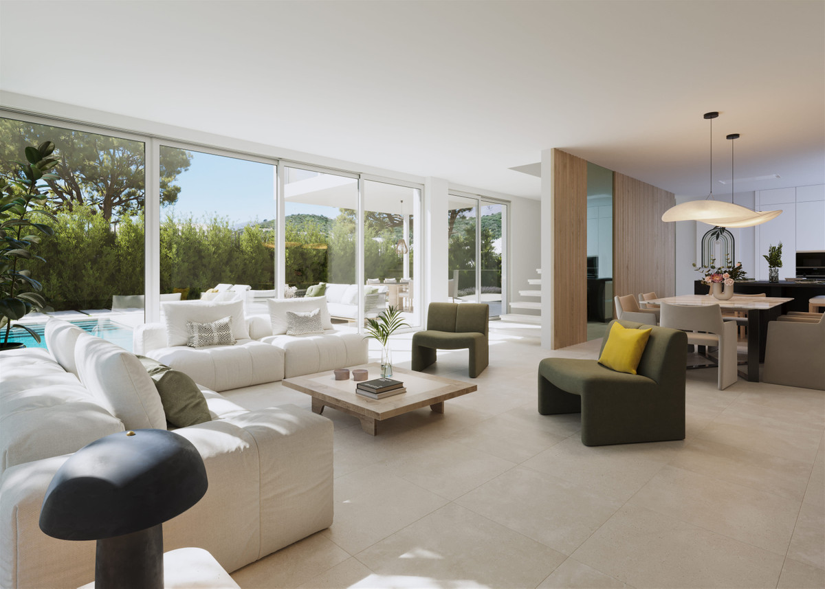 New Villa for sale in Estepona