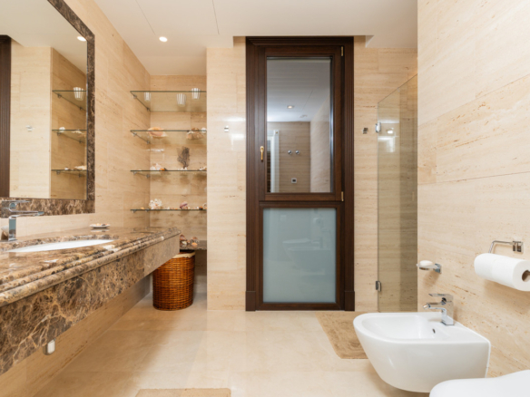 New Villa for sale in Estepona